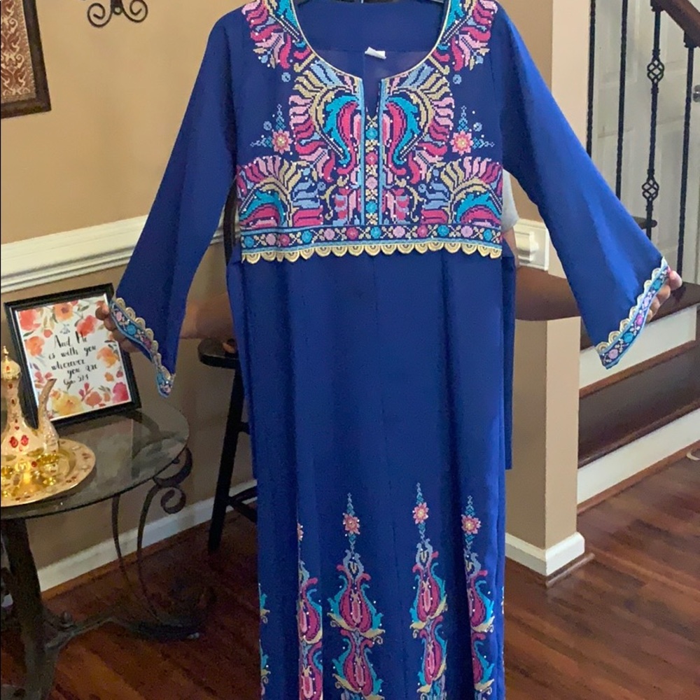 Girl’s princess style thob